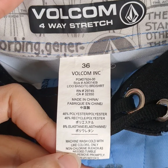 Volcom Men's Long 4 Way Stretch Board Shorts Size 36 Like New - Picture 7 of 8